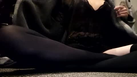 Snapshot of cdleigh1984 chatting on 10-18-25, 10:54 Cdleigh1984 online show from 10-18-25, 10:54