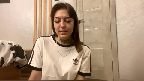 Gloria online show from 02-18-26, 02:13