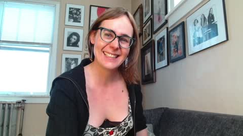 Cecily Saint Claire online show from 02-06-25, 04:58