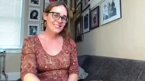 Cecily Saint Claire online show from 02-18-25, 05:10