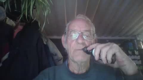 Chuck online show from 10-05-25, 03:49