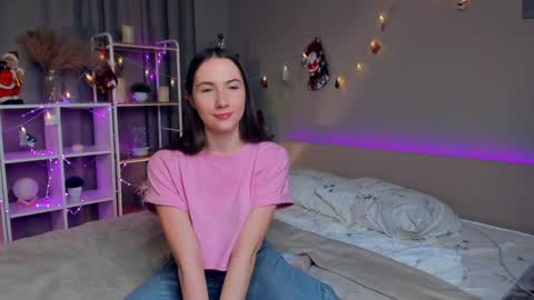 Josie Manesi online show from 12-27-24, 02:25