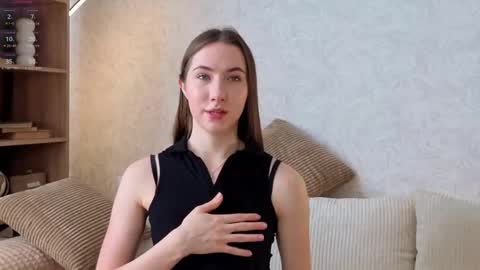 Josie Manesi online show from 09-24-25, 05:44