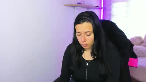 celeste_bonnet1 online show from 11-13-25, 07:24