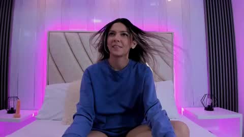 celestebellmont online show from 10-07-25, 12:13