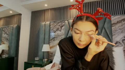 celestebellmont online show from 12-17-25, 12:22