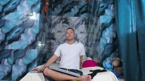 Snapshot of celesteyorucso1 chatting on 10-14-25, 10:10 celesteyorucso1 online show from 10-14-25, 10:10