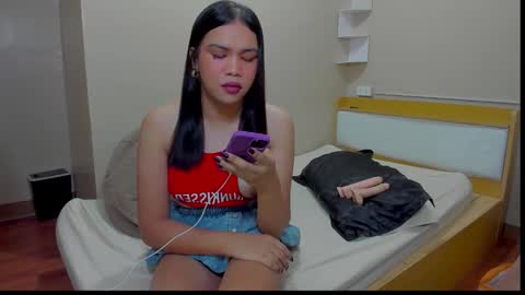 Snapshot of celestinaxisabella chatting on 02-25-26, 03:05 celestinaxisabella online show from 02-25-26, 03:05