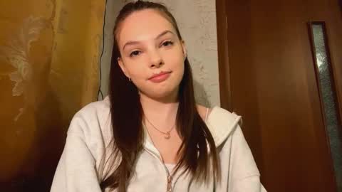 Mia online show from 03-01-26, 04:09