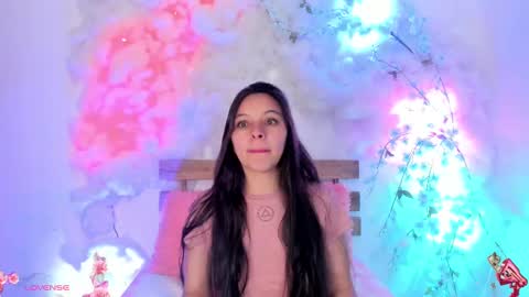 Hello guys my name is Sofi and Lizzie and  Vanessa online show from 02-10-25, 08:42