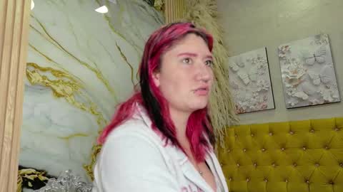 Cerecita  online show from 09-25-25, 12:09