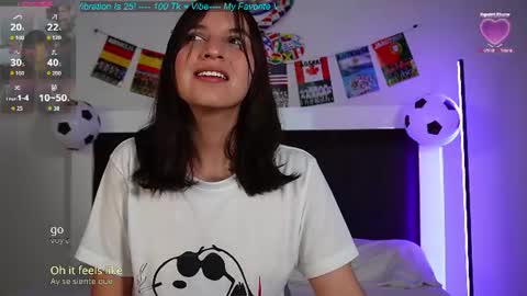 Snapshot of cerecitaqueen chatting on 06-20-26, 06:44 Cerecita online show from 06-20-26, 06:44