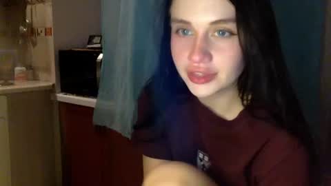 Snapshot of cerisedood82 chatting on 09-26-25, 06:56 Eva online show from 09-26-25, 06:56