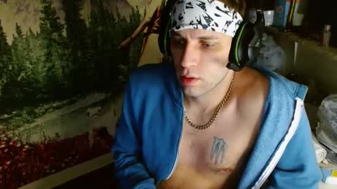 Snapshot of cguffey2284 chatting on 01-17-25, 01:57 cguffey2284 online show from 01-17-25, 01:57