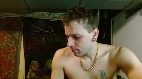 Snapshot of cguffey2284 chatting on 01-25-25, 04:13 cguffey2284 online show from 01-25-25, 04:13