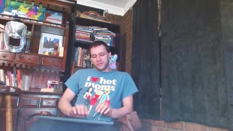 Snapshot of cguffey2284 chatting on 02-18-25, 09:32 cguffey2284 online show from 02-18-25, 09:32