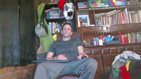 Snapshot of cguffey2284 chatting on 02-27-25, 03:14 cguffey2284 online show from 02-27-25, 03:14