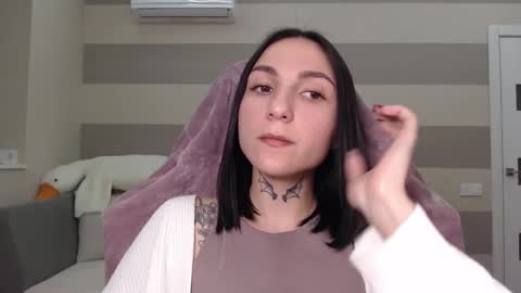 Kate online show from 02-19-25, 02:12