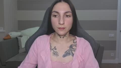 Kate online show from 11-17-25, 09:04