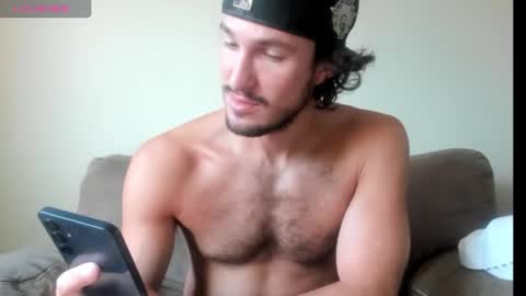 Snapshot of chadpowerz chatting on 09-08-25, 05:23 Lydong online show from 09-08-25, 05:23