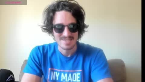 Snapshot of chadpowerz chatting on 09-25-25, 05:49 Lydong online show from 09-25-25, 05:49