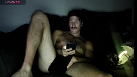 Snapshot of chadpowerz chatting on 09-28-25, 06:19 Lydong online show from 09-28-25, 06:19