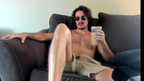 Snapshot of chadpowerz chatting on 10-04-25, 05:55 Lydong online show from 10-04-25, 05:55