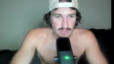 Snapshot of chadpowerz chatting on 10-21-25, 07:20 Lydong online show from 10-21-25, 07:20