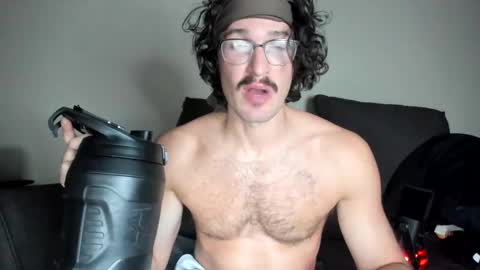 Snapshot of chadpowerz chatting on 10-30-25, 08:05 Lydong online show from 10-30-25, 08:05