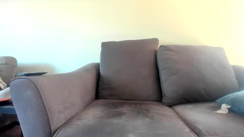 Snapshot of chadpowerz chatting on 10-31-25, 07:26 Lydong online show from 10-31-25, 07:26