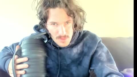 Snapshot of chadpowerz chatting on 11-01-25, 07:38 Lydong online show from 11-01-25, 07:38