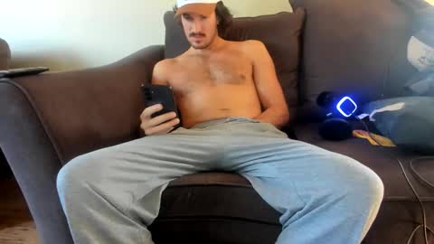 Snapshot of chadpowerz chatting on 11-05-25, 07:14 Lydong online show from 11-05-25, 07:14