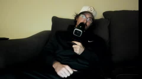 Snapshot of chadpowerz chatting on 11-07-25, 02:00 Lydong online show from 11-07-25, 02:00