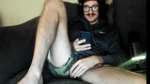 Snapshot of chadpowerz chatting on 11-22-25, 06:34 Lydong online show from 11-22-25, 06:34