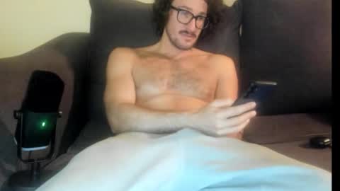 Snapshot of chadpowerz chatting on 11-23-25, 05:07 Lydong online show from 11-23-25, 05:07