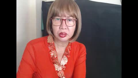 Snapshot of champaka123 chatting on 02-09-25, 01:55 champaka online show from 02-09-25, 01:55