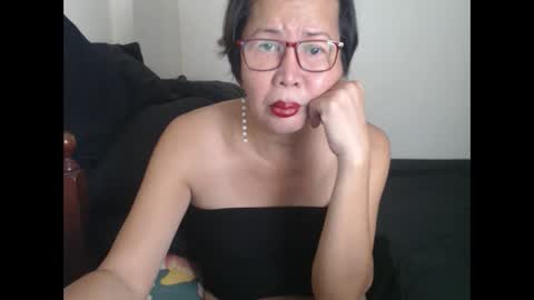 Snapshot of champaka123 chatting on 03-12-25, 08:08 champaka online show from 03-12-25, 08:08