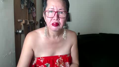 Snapshot of champaka123 chatting on 09-12-25, 12:11 champaka online show from 09-12-25, 12:11