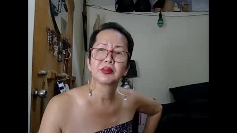 Snapshot of champaka123 chatting on 09-21-25, 10:39 champaka online show from 09-21-25, 10:39