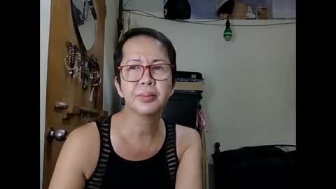 Snapshot of champaka123 chatting on 09-28-25, 10:26 champaka online show from 09-28-25, 10:26