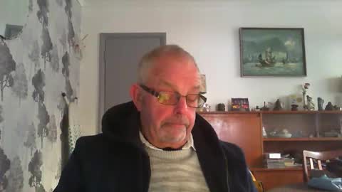 Snapshot of champers37 chatting on 01-12-25, 10:23 Champers online show from 01-12-25, 10:23