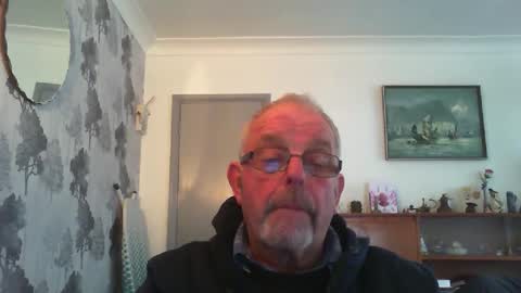 Snapshot of champers37 chatting on 02-11-25, 02:24 Champers online show from 02-11-25, 02:24