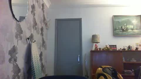 Champers online show from 12-22-25, 02:03