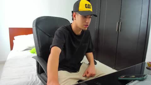 Kenji online show from 10-25-25, 04:57