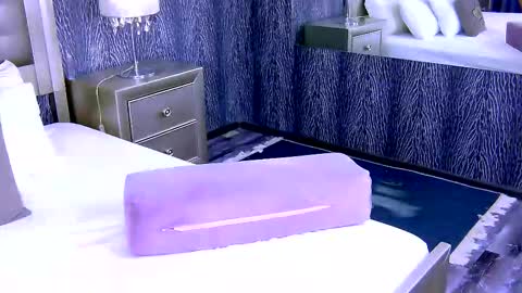 Snapshot of chanelledy1 chatting on 10-31-25, 04:13 chanelledy1 online show from 10-31-25, 04:13