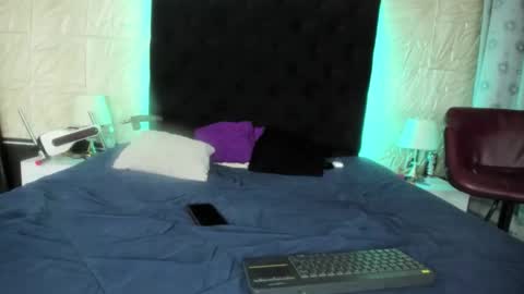 chanellejohnson_ online show from 12-01-25, 11:21