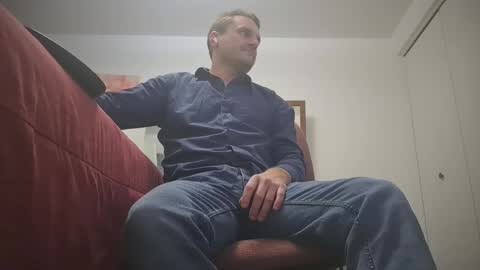 Snapshot of changej chatting on 01-18-25, 04:37 changej online show from 01-18-25, 04:37