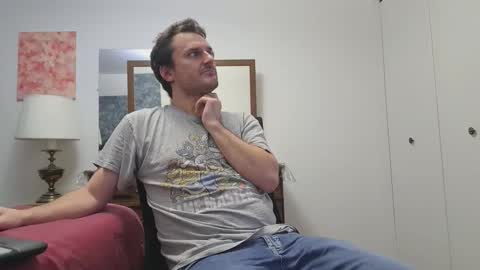 Snapshot of changej chatting on 10-13-25, 08:47 changej online show from 10-13-25, 08:47