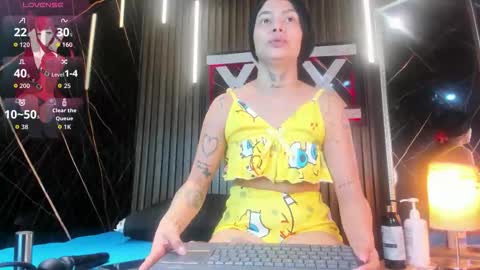 Channel Guss online show from 11-16-25, 05:18