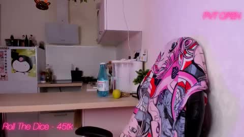 Holly online show from 02-27-25, 02:21